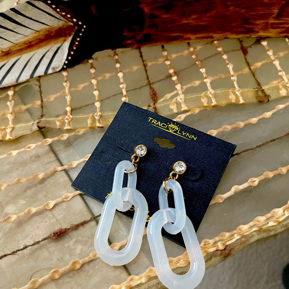 “Sugar Coated” chain style earrings